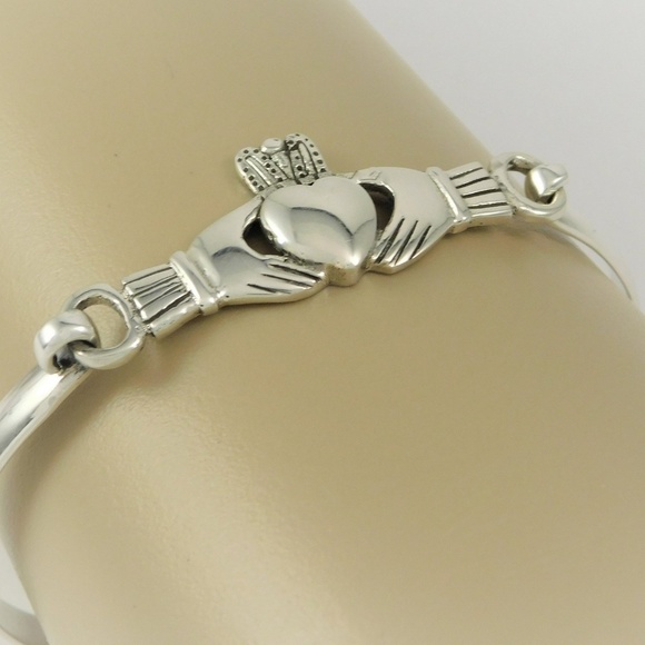 Meet your Posher, Heather, The irish gem jewelry - Picture 3 of 8